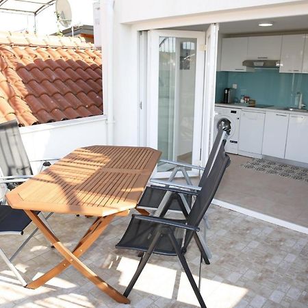 Holiday Home Yan With Bay View Vodice Kültér fotó