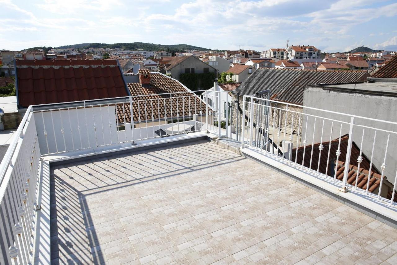 Holiday Home Yan With Bay View Vodice Kültér fotó